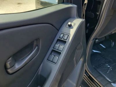 2026 Nissan Frontier — photo 7 view