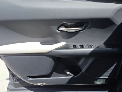 2023 Lexus UX — photo 25 view