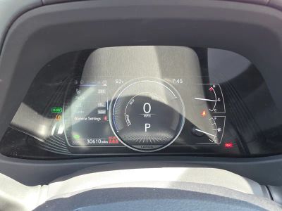 2023 Lexus UX — photo 30 view