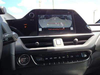 2023 Lexus UX — photo 31 view