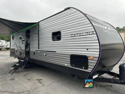 2027 Coachmen RV Catalina Legacy Edition 293TQBSCK — front three-quarter view