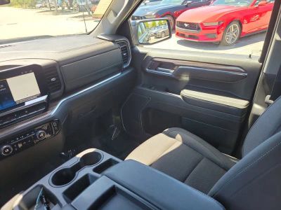 2023 Chevrolet Silverado 1500 — photo 14 view