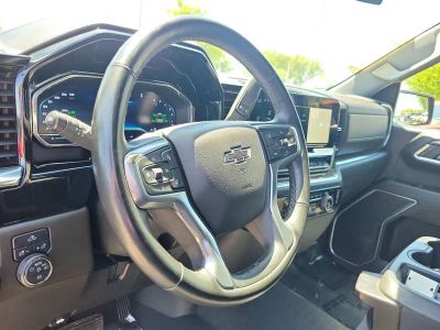 2023 Chevrolet Silverado 1500 — photo 17 view