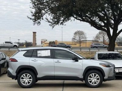 2026 Toyota Corolla Cross - Photo 3