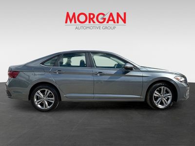 2023 Volkswagen Jetta - Photo 2