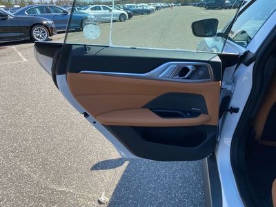 2026 BMW i4 - Photo 6