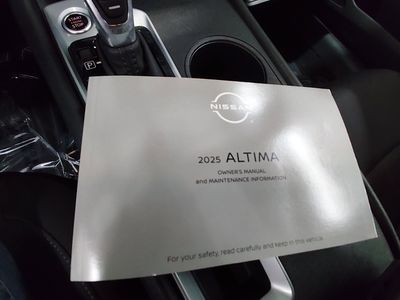 2025 Nissan Altima — photo 17 view
