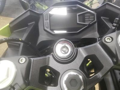 2026 Kawasaki Ninja 500 ABS Metallic Yellowish Green/Ebony - Photo 12