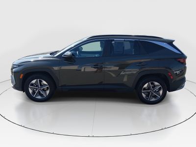 2025 Hyundai Tucson — interior view