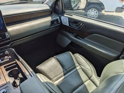 2024 Lincoln Navigator — photo 15 view