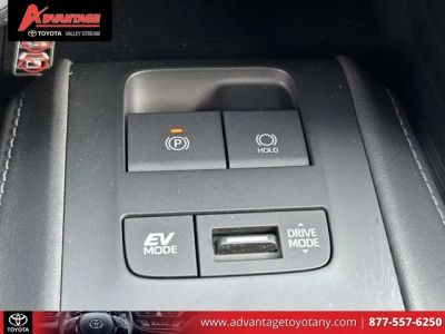2023 Toyota Venza - Photo 35