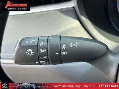 2023 Toyota Venza - Photo 26