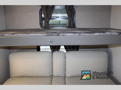 2026 Coachmen RV Catalina Legacy Edition - Photo 32