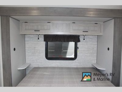 2026 Coachmen RV Catalina Legacy Edition - Photo 37