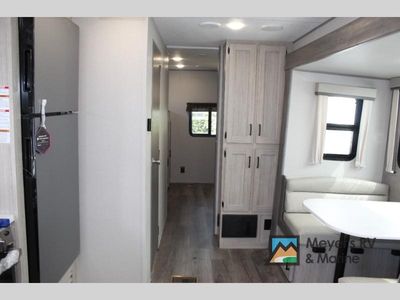 2026 Coachmen RV Catalina Legacy Edition - Photo 17