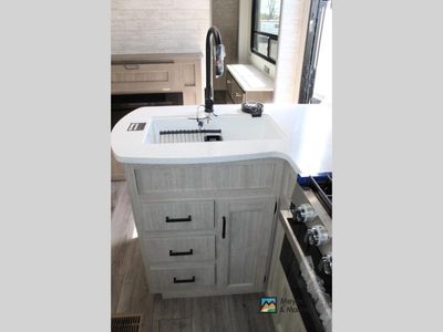 2026 Coachmen RV Catalina Legacy Edition - Photo 14