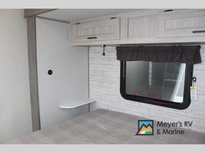 2026 Coachmen RV Catalina Legacy Edition - Photo 38