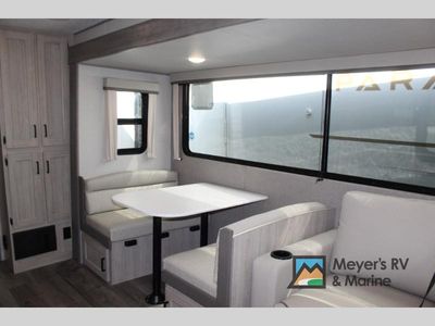 2026 Coachmen RV Catalina Legacy Edition - Photo 18