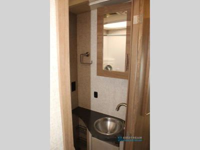 2018 Winnebago View — photo 43 view