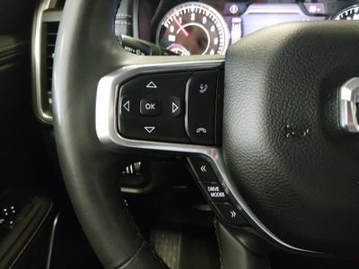 2025 Ram 1500 — photo 9 view