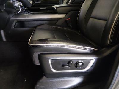 2025 Ram 1500 — photo 16 view