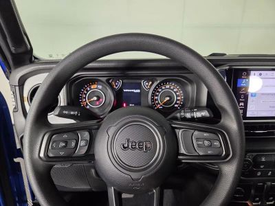 2026 Jeep Wrangler — photo 11 view
