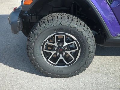 2026 Jeep Wrangler — photo 11 view