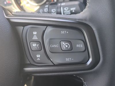 2026 Jeep Wrangler — photo 27 view