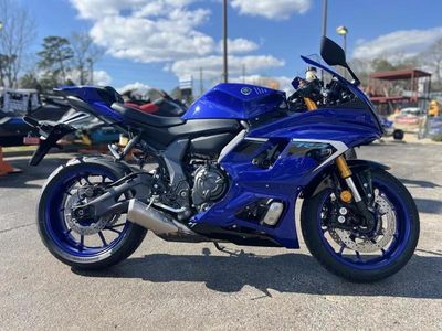 2025 Yamaha YZF-R7 - Photo 7