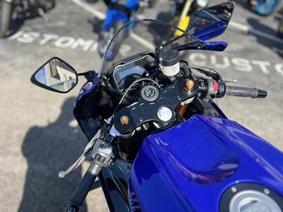 2025 Yamaha YZF-R7 - Photo 12