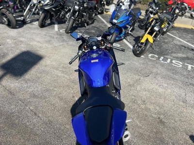 2025 Yamaha YZF-R7 - Photo 9