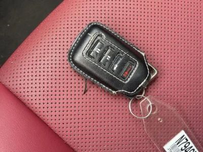 2023 Lexus IS — photo 21 view