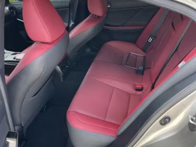 2023 Lexus IS — photo 13 view