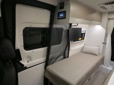 2027 Thor Motor Coach TRANQUILITY — photo 17 view