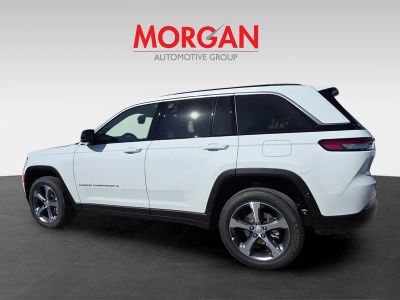 2026 Jeep Grand Cherokee — interior view
