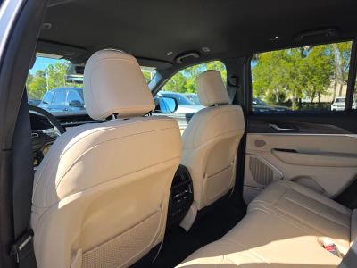2026 Jeep Grand Cherokee — photo 9 view
