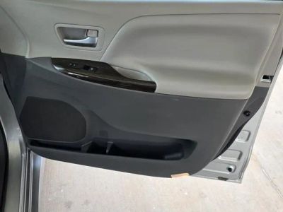 2020 Toyota Sienna - Photo 33
