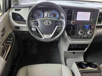 2020 Toyota Sienna - Photo 12