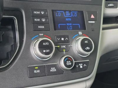 2020 Toyota Sienna - Photo 22