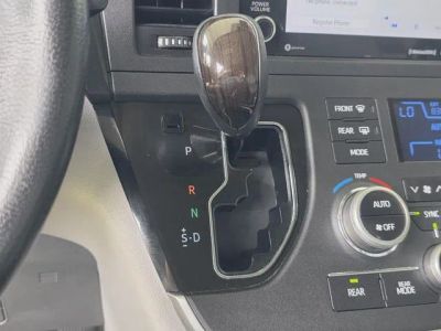 2020 Toyota Sienna - Photo 21