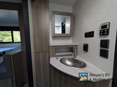 2024 Venture RV Sonic - Photo 26