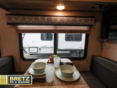 2020 Coachmen RV Catalina Expedition - Photo 13