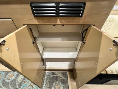 2026 Midwest Automotive Designs PATRIOT - Photo 11