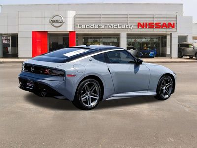 2026 Nissan Z - Photo 3