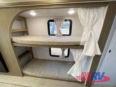 2025 Forest River RV Wildwood - Photo 29