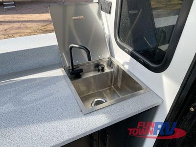 2025 Forest River RV Wildwood - Photo 13