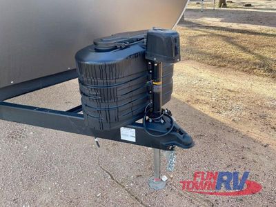 2025 Forest River RV Wildwood - Photo 4