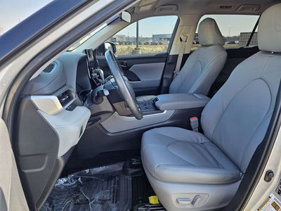 2024 Toyota Highlander - Photo 12