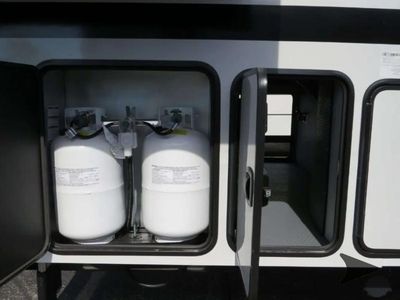 2026 Keystone RV Avalanche - Photo 9