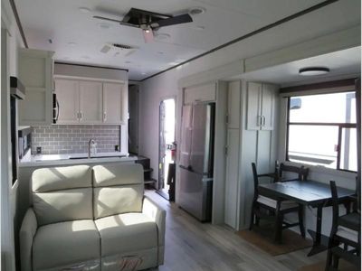 2026 Keystone RV Avalanche - Photo 17